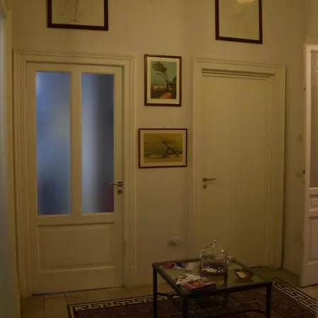 Oda ve Kahvaltı La Scelta Napoli